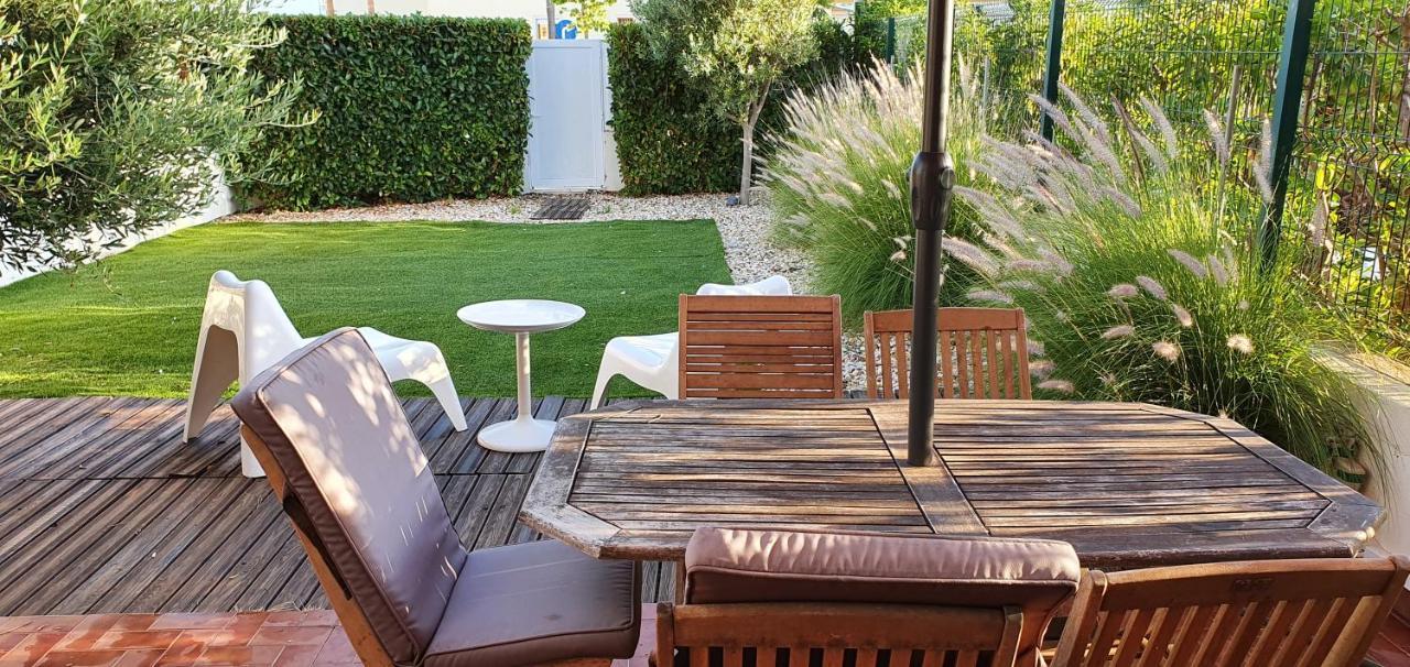 Villa charmosa T2 junto à praia e à Marina de Vilamoura e piscina Quarteira Extérieur photo